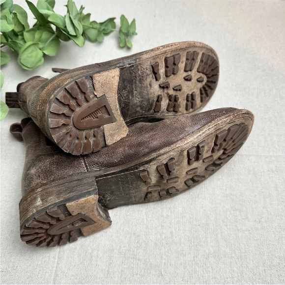 John Fluevog Chelsea Boots Brown Distressed Leather Pull On Women’s Size 8W - Picture 11 of 16